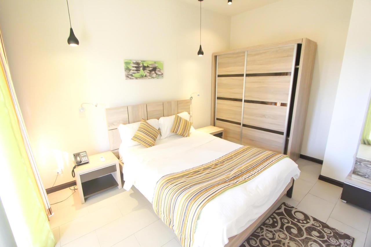 Nitzana Residences & Restaurant Pereybere Beach Extérieur photo