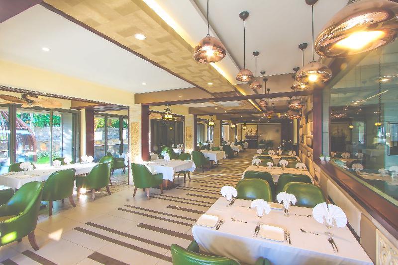 Nitzana Residences & Restaurant Pereybere Beach Extérieur photo